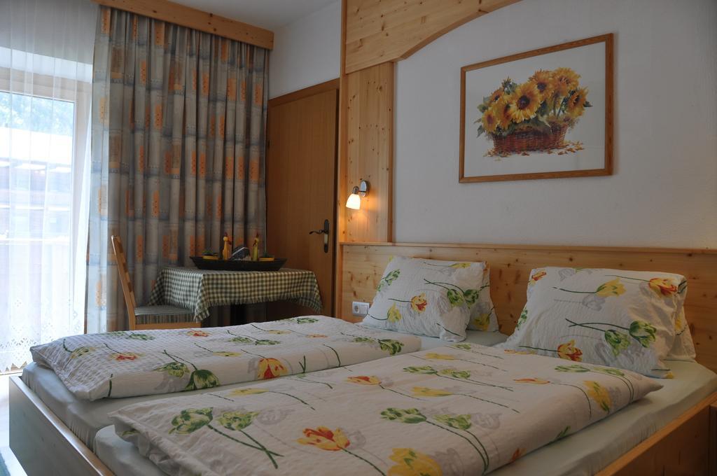 Appartements Pfausler Oetz Luaran gambar